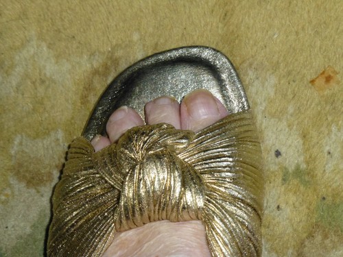 Primark gold shoes 053 - gold,