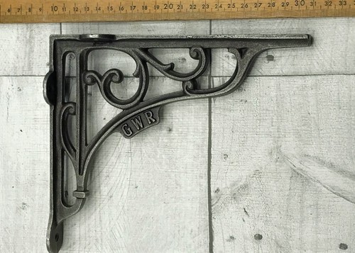 Shelf brackets pair gwr - -pair, "gwr"