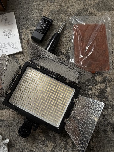 Yongnuo 300 iii led - yongnuo, yn-300