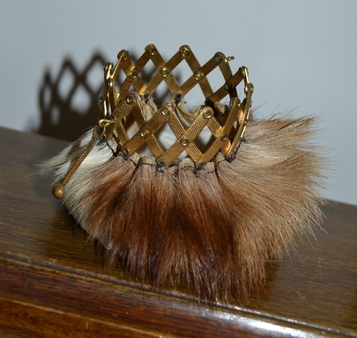 Small unusual vintage - unusual, real