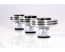 ADJUSTABLE ISOLATOR FEET SET