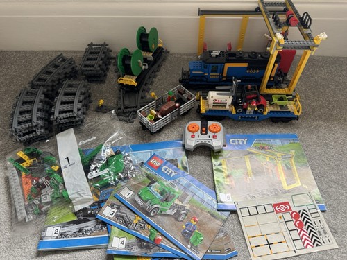Lego city cargo train 60052 - train,