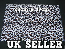 LARGE FURRY FABRIC BROWN