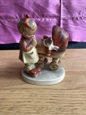 Hummel Goebel Figurine 'DOLL MOTHER' #67  TMK6 - 4.5" Tall 