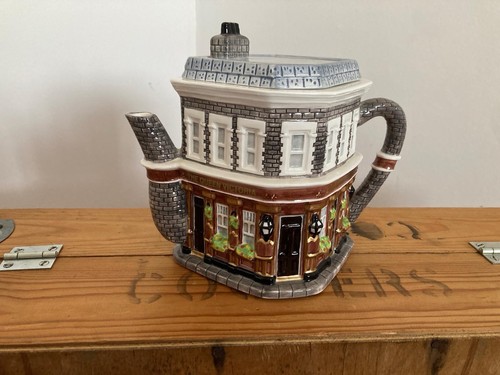 Vintage queen victorian - vintage,