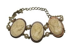 Cameo Bracelet Vintage