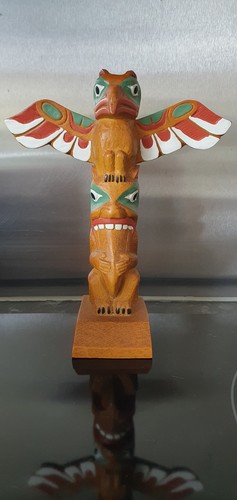 Canadian totem pole - canadian,