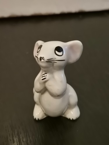 Vintage small mouse figurine - vintage,