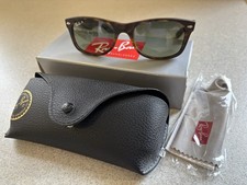 Ray-Ban New Wayfarer Polarised Sunglasses - RB 2132 52-18. New Without Tags