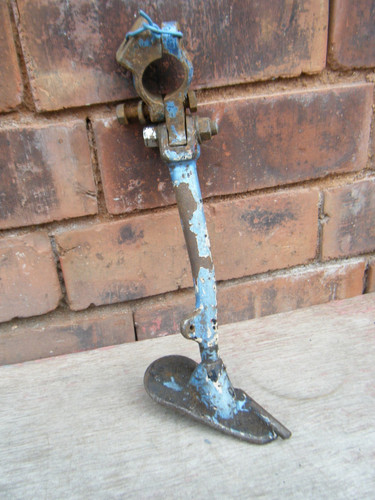 Side stand triton norton - stand,