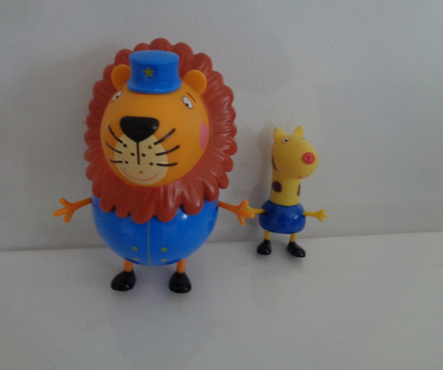Peppa pig leo lion zoo - peppa,