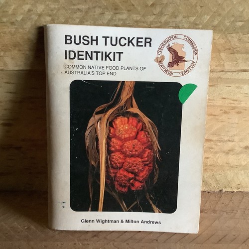 Bush tucker identikit - tucker, small