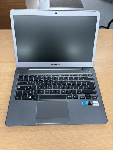 Faulty samsung np535u3c - faulty,