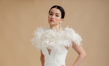 NWOT Ivory FEATHER Bridal Jacket Shawl STOLE 8/10/12 Joan Lee £125