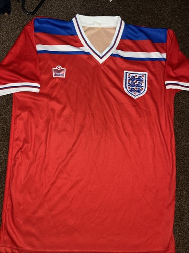 England away shirt 1982 world - away,