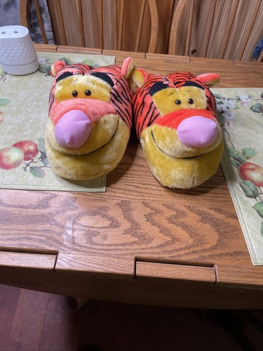 Disney tigger plush women - tigger,