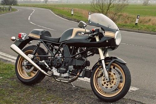 Cafe racer front fairing with