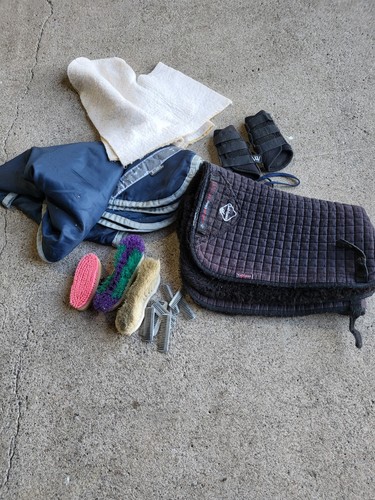 Bundle equine items - bundle,