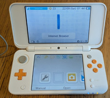 Nintendo 2DS XL Orange & White