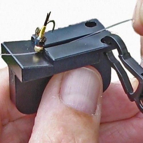 Magnetic fly threader - threader, new
