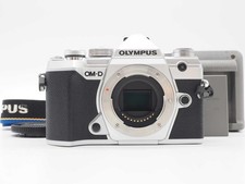 Olympus OM-D E-M5 III 20.4MP