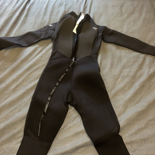 Neill size wet suit - size, 6