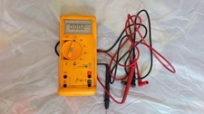 Fluke 29 Series II Multimeter Comes With Leads