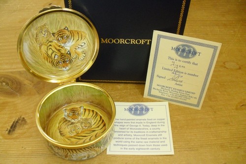 Boxed ltd moorcroft - ed,