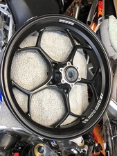 Moto Guzzi V100 Mandello Front