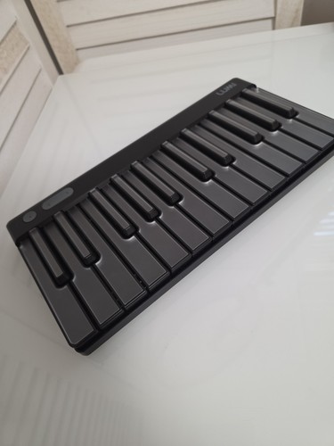 Roli piano keyboard key - piano,