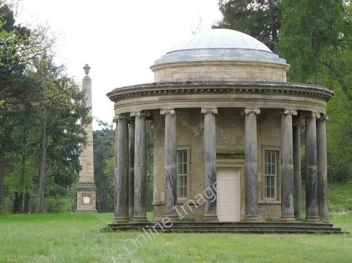 Photo 6x4 bramham park round - 6x4,