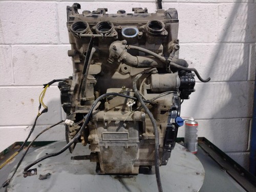 2000 suzuki gsxr - 750, engine