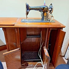 ANTIQUE SINGER 66K SEWING