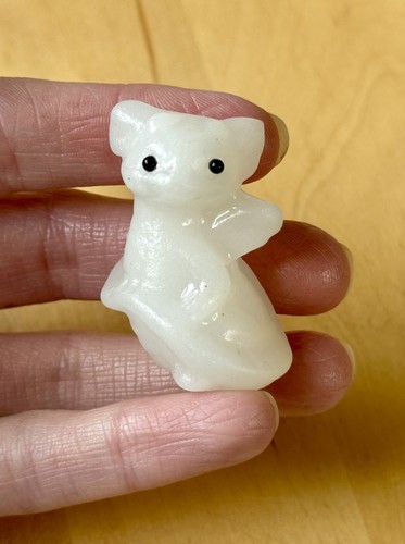 White jade crystal baby - white,