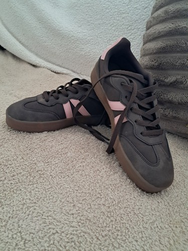 Ladies size chocolate - uk,