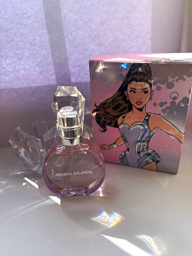Ariana grande eau de - r.e.m.,