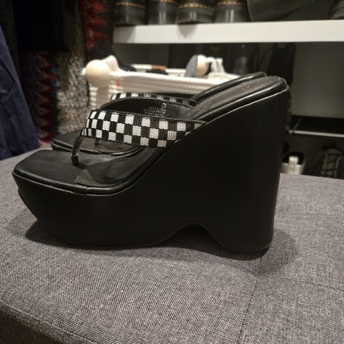 Dollskill chase and chloe
