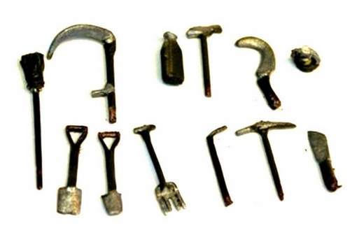 Agricultural tools equipment - tools,