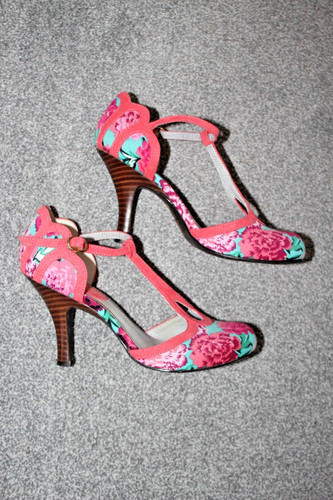 Ruby shoo coral and - ruby,