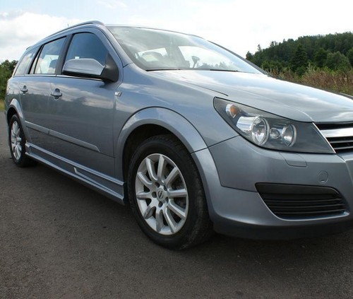 Side skirts for vauxhall - skirts,