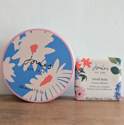 Joules floral wreath - floral, body