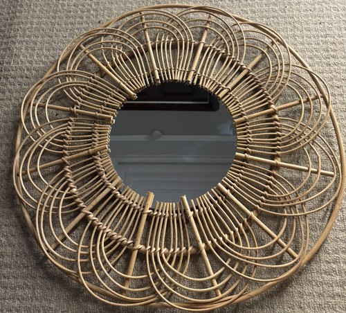 Round rattan wall mirror - wall,