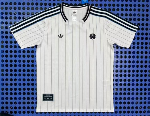 White pinstripe retro - white,