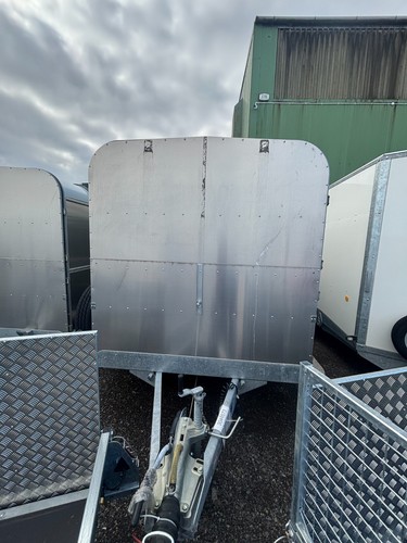 New ifor williams - ifor, tri
