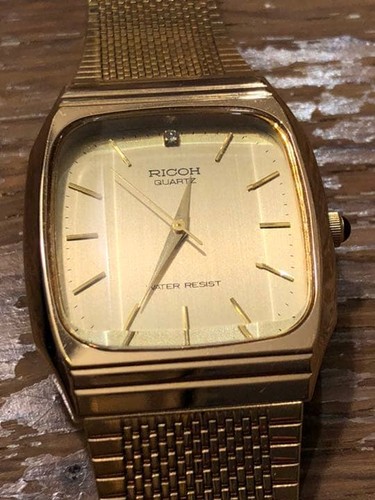 Ricoh quartz watch with - quartz,