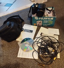 Fujifilm FinePix S7000-