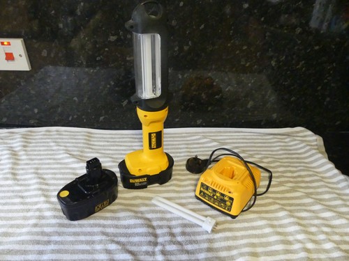 Dewalt dc527 18v fluorescent - 18v,