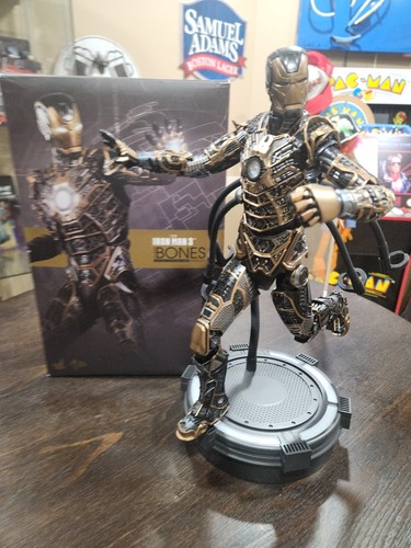 Hot toys iron man - man, 3