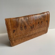Vintage 70s snakeskin clutch