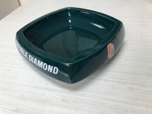 Double diamond ash tray - double,
